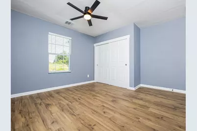 212 E Taylor Street, Thrall, TX 76578 - Photo 20