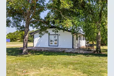 212 E Taylor Street, Thrall, TX 76578 - Photo 28