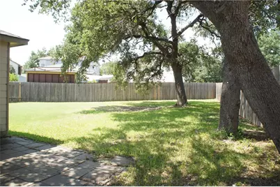 224 Wildwood Drive, Georgetown, TX 78633 - Photo 16
