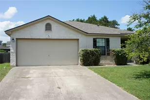 224 Wildwood Dr, Georgetown, TX 78633 - Photo 2