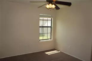 224 Wildwood Dr, Georgetown, TX 78633 - Photo 12
