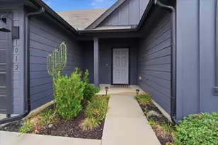 1012 Norway, Seguin, TX 78155 - Photo 2