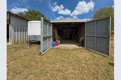 207 Crockett Street, Martindale, TX 78655 - Photo 26