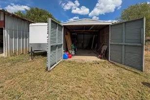 207 Crockett St, Martindale, TX 78655 - Photo 26