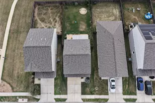 6703 Routenburn St, Austin, TX 78754 - Photo 32