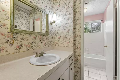 2405 Grace Street, Taylor, TX 76574 - Photo 12