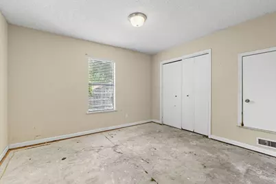 2405 Grace Street, Taylor, TX 76574 - Photo 8