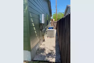 4609 Leslie Avenue #1, Austin, TX 78721 - Photo 14