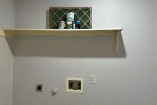 9700 Copper Creek Dr, Austin, TX 78729 - Photo 6