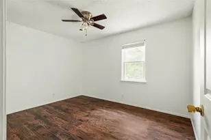 304 Clearsky Cir, Austin, TX 78745 - Photo 22