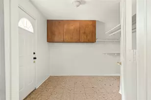 304 Clearsky Cir, Austin, TX 78745 - Photo 14