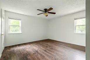 304 Clearsky Cir, Austin, TX 78745 - Photo 18