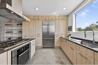 2301 S 5th Street #25, Austin, TX 78704 - Photo 8