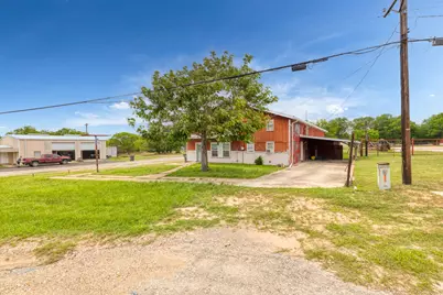 805 N Magnolia Avenue, Luling, TX 78648 - Photo 24