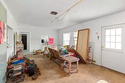 805 N Magnolia Avenue, Luling, TX 78648 - Photo 4