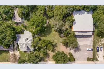1412 W Hopkins Street, San Marcos, TX 78666 - Photo 2