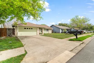 2604 Cockburn Dr, Austin, TX 78745 - Photo 30