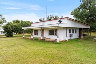 131 Blue Bird Ln, Tow, TX 78672 - Photo 6
