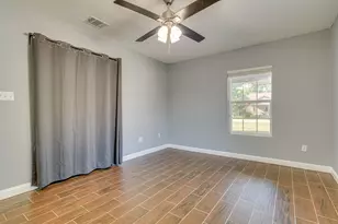 219 E Davilla St, Bartlett, TX 76511 - Photo 14