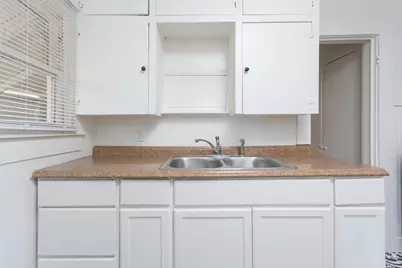 57 Chalmers Avenue, Austin, TX 78702 - Photo 12