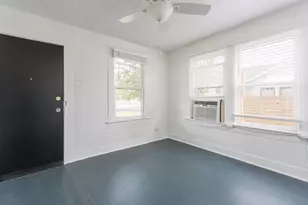 57 Chalmers Ave, Austin, TX 78702 - Photo 14
