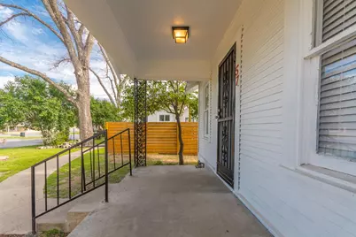 57 Chalmers Avenue, Austin, TX 78702 - Photo 4