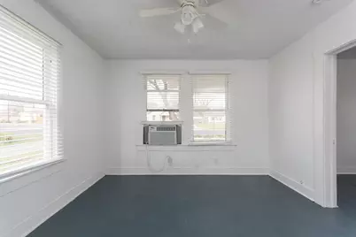 57 Chalmers Avenue, Austin, TX 78702 - Photo 16