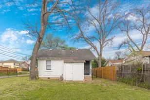 57 Chalmers Ave, Austin, TX 78702 - Photo 20
