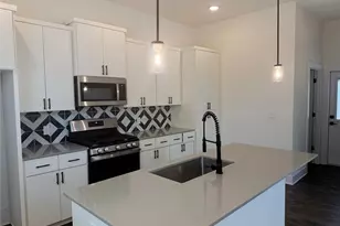 1212 Lily Terrace, Austin, TX 78741 - Photo 10