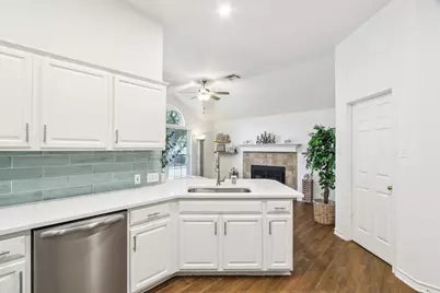 201 Sailmaster Street, Lakeway, TX 78734 - Photo 12