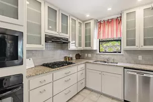 6702 Cat Creek Trail, Austin, TX 78731 - Photo 14