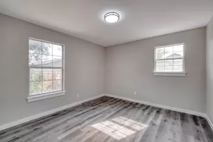 409 Talley St, Taylor, TX 76574 - Photo 22