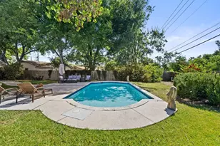 9513 Braeburn Glen, Austin, TX 78729 - Photo 18