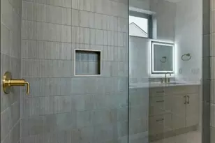 802 Philco Dr, Austin, TX 78745 - Photo 18