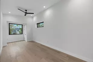 802 Philco Dr, Austin, TX 78745 - Photo 12