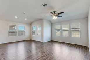 114 Isaac Millsaps Trl, Bastrop, TX 78602 - Photo 10