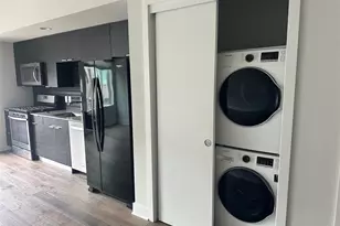 1800 E 4th St, Austin, TX 78702 - Photo 2