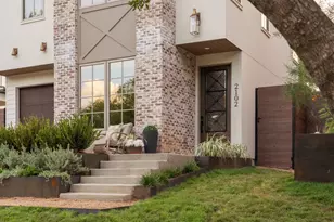 2102 Palo Pinto Dr, Austin, TX 78723 - Photo 2