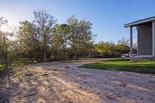 151 Kawainui Ln, Bastrop, TX 78602 - Photo 32