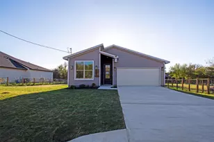 151 Kawainui Ln, Bastrop, TX 78602 - Photo 2