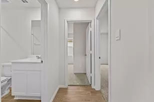 422 Low Pasture Trl, San Marcos, TX 78666 - Photo 8