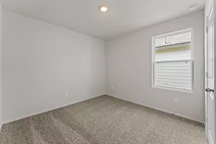 422 Low Pasture Trl, San Marcos, TX 78656 - Photo 12