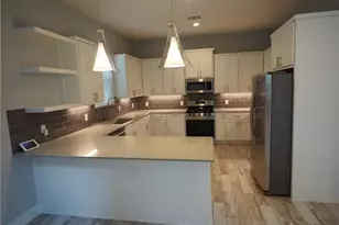 6913 Providence Ave, Austin, TX 78752 - Photo 8