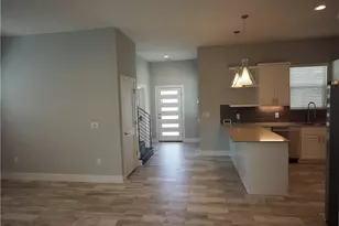 6913 Providence Ave, Austin, TX 78752 - Photo 10