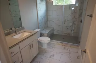 6913 Providence Ave, Austin, TX 78752 - Photo 24