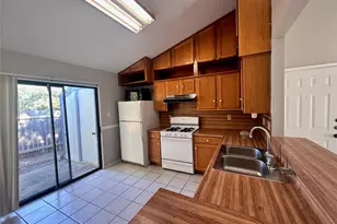 1411 Gracy Farms Ln, Austin, TX 78758 - Photo 4