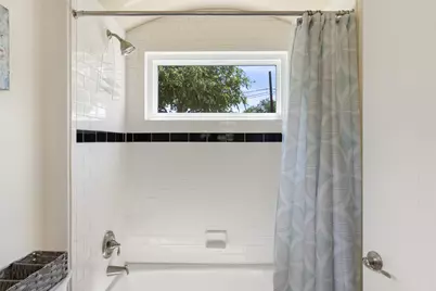 601 W 17th Street, Georgetown, TX 78626 - Photo 16