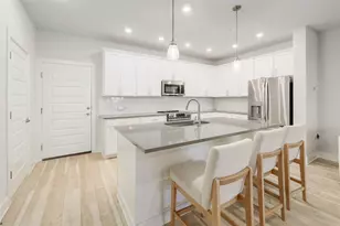 207 Flowers Ave, Hutto, TX 78634 - Photo 10