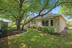 102 Verbena Dr, Georgetown, TX 78633 - Photo 30