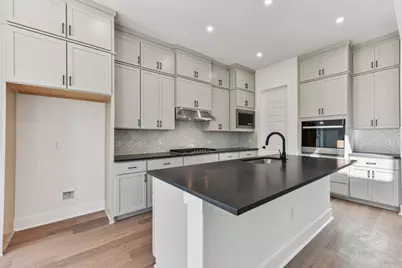 1242 Robin Trail, Round Rock, TX 78681 - Photo 6